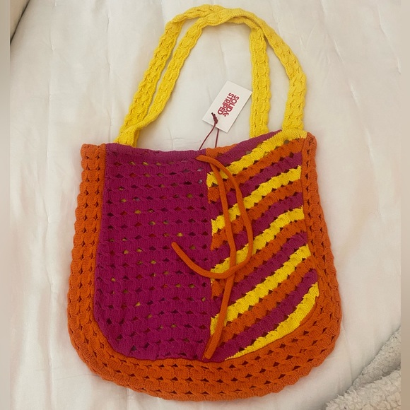 NWT SOLID & STRIPED The Slouchy Bag Knit Tote
Yellow, pink, and orange - Picture 3 of 6